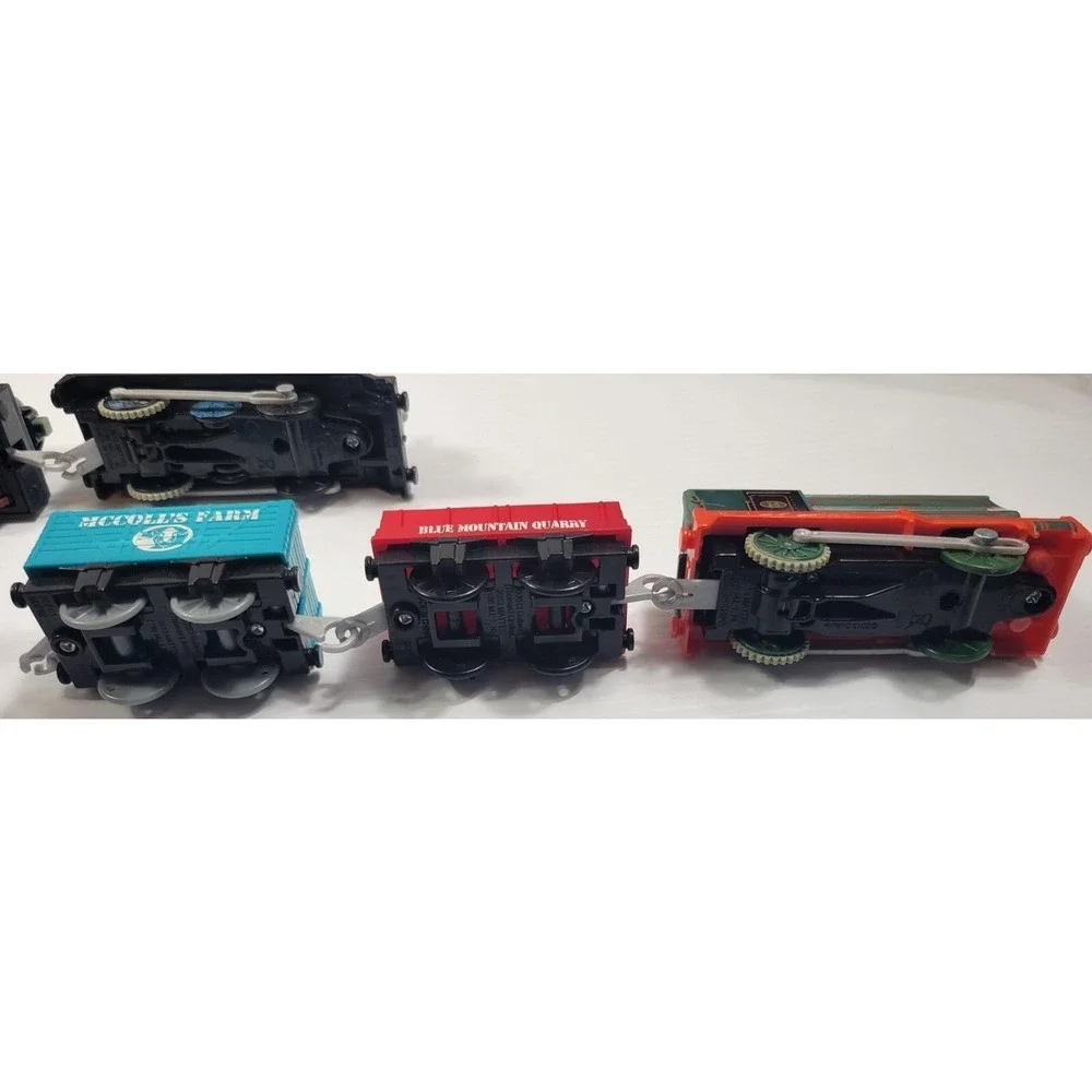 Lot of 4 Mattel‎ 2013 Thomas Train Friends Trackmaster w/ Carts Motorized Tested